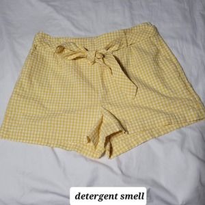 A New Day Seersucker Yellow Shorts Women's 14